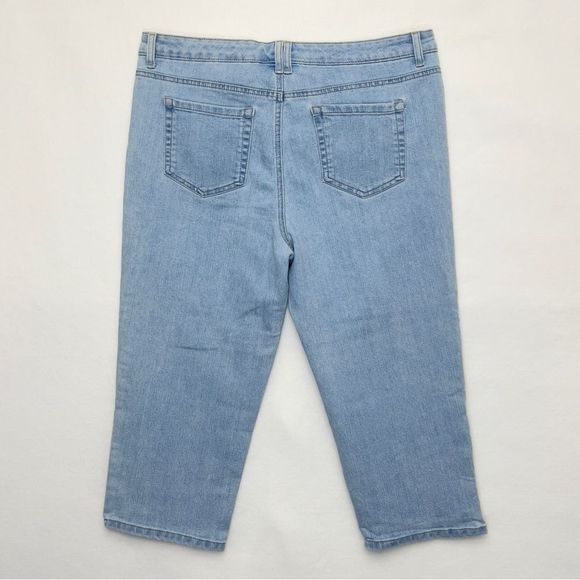 Style & Co. Light Blue Capris - Picture 8 of 8